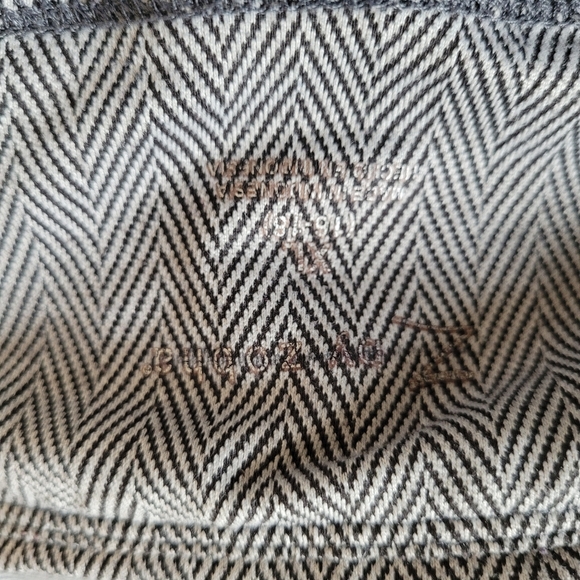 Z by Zobha Gray Chevron Printed Leggings with Zipper Pockets Size Women's 16-18 - Picture 13 of 14